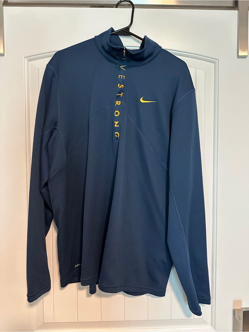 Vintage Nike Dri-Fit âLivestrongâ 1/4 Zip Pullover